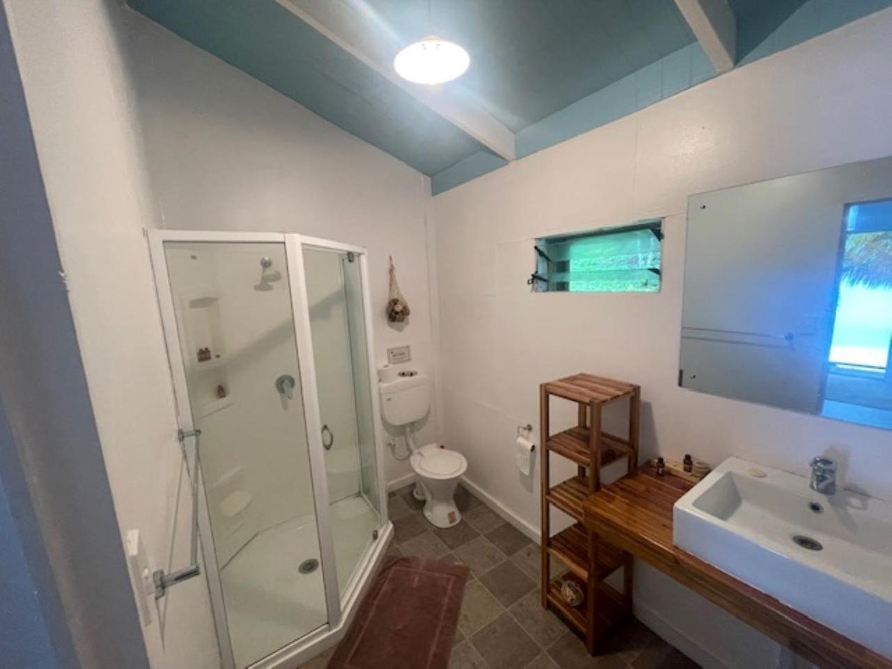 Tongan Beach Resort Utungake Kültér fotó
