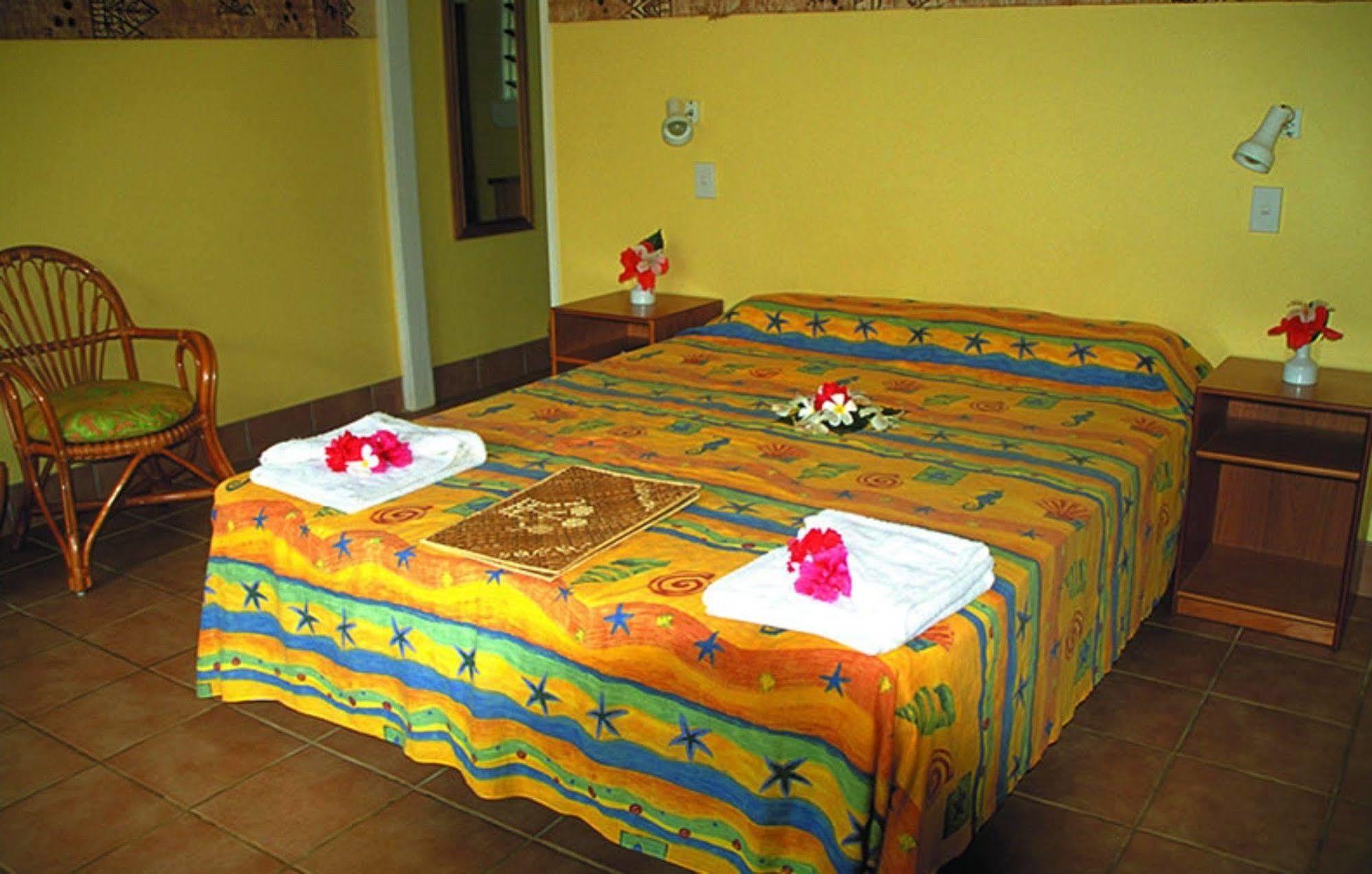 Tongan Beach Resort Utungake Kültér fotó