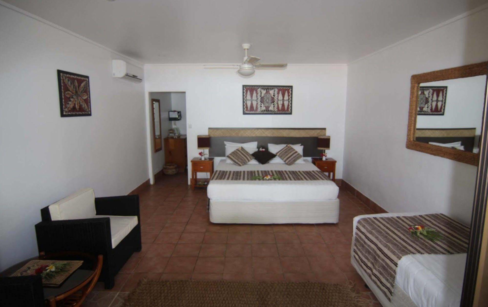 Tongan Beach Resort Utungake Kültér fotó
