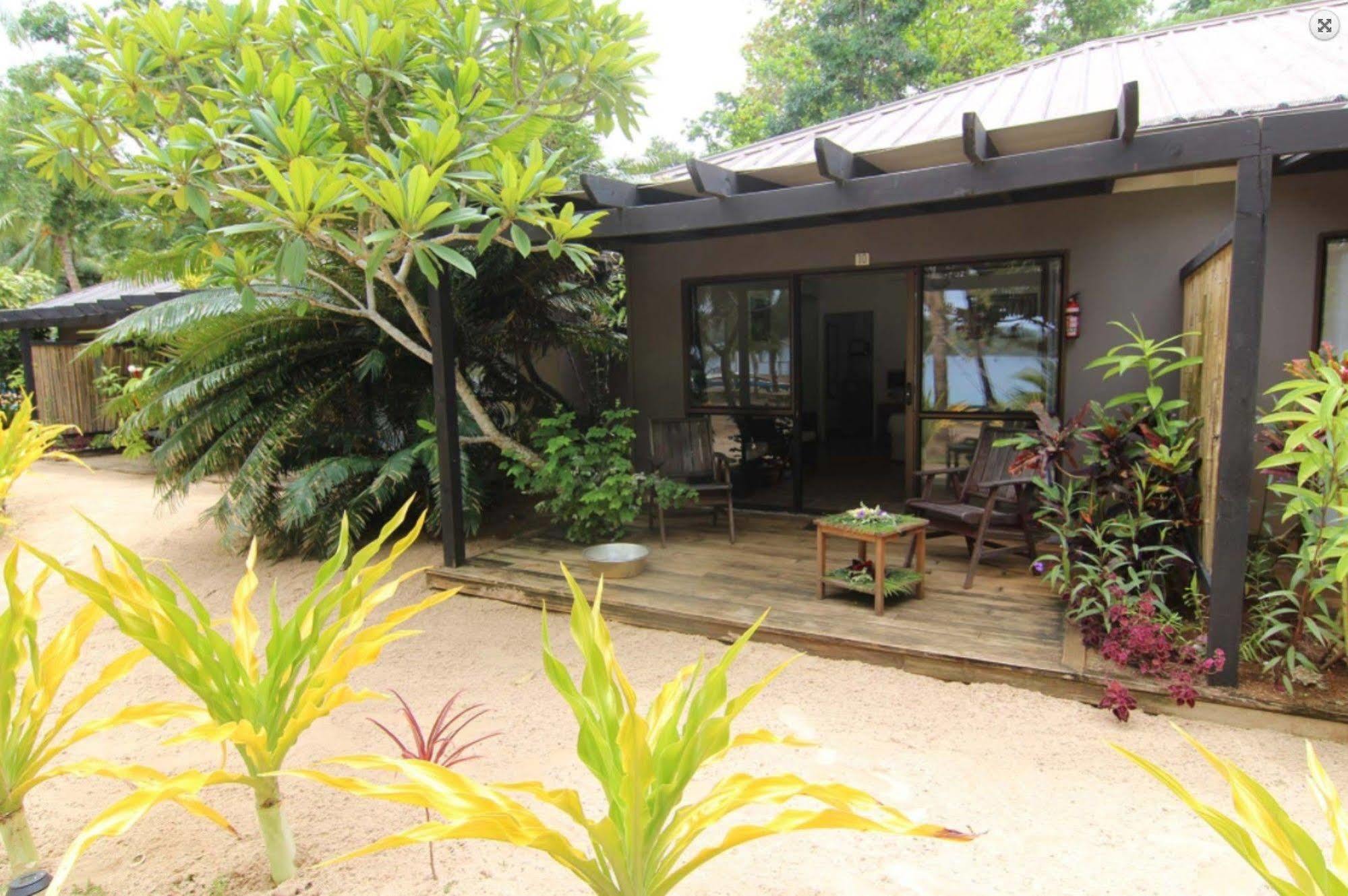 Tongan Beach Resort Utungake Kültér fotó